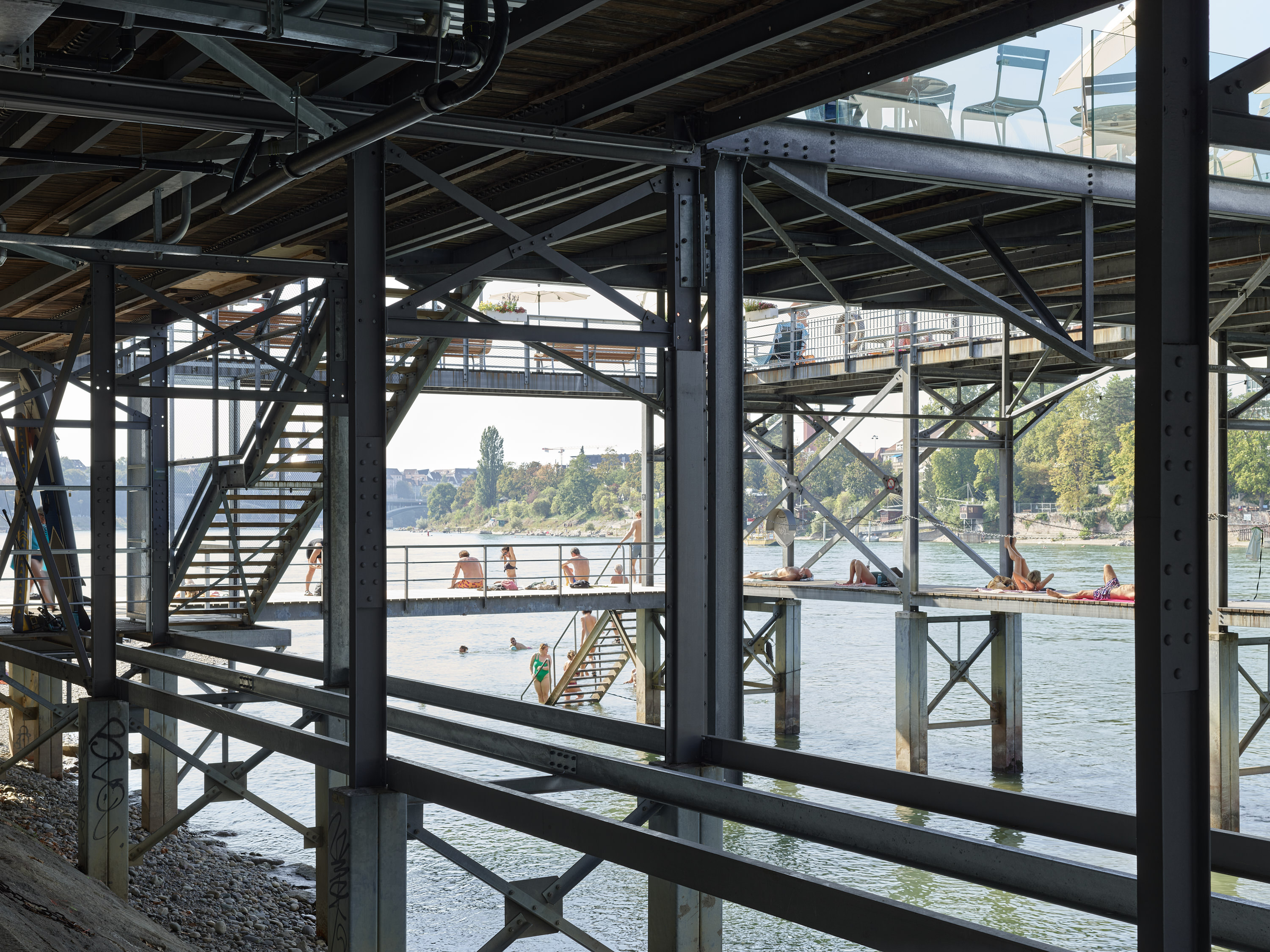 Ahp0095 AIQ4 019596 J3